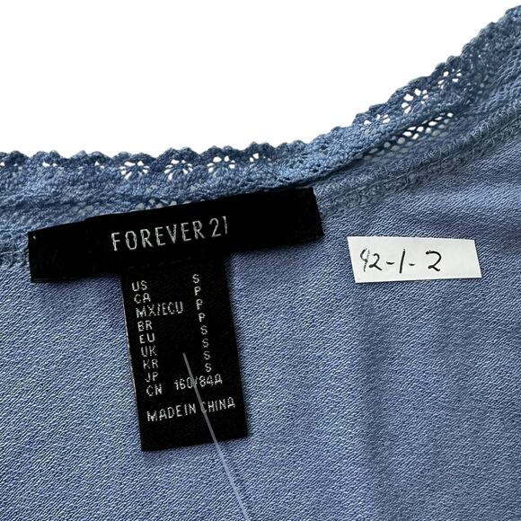 Forever 21 Blue Long Sleeve Crop Top Women's Size Small | 42-1-2 - Picture 3 of 5